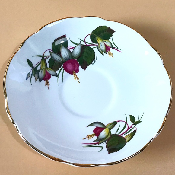 Regency Porcelain Teacup & Saucer Set Floral Motif - Picture 5 of 7